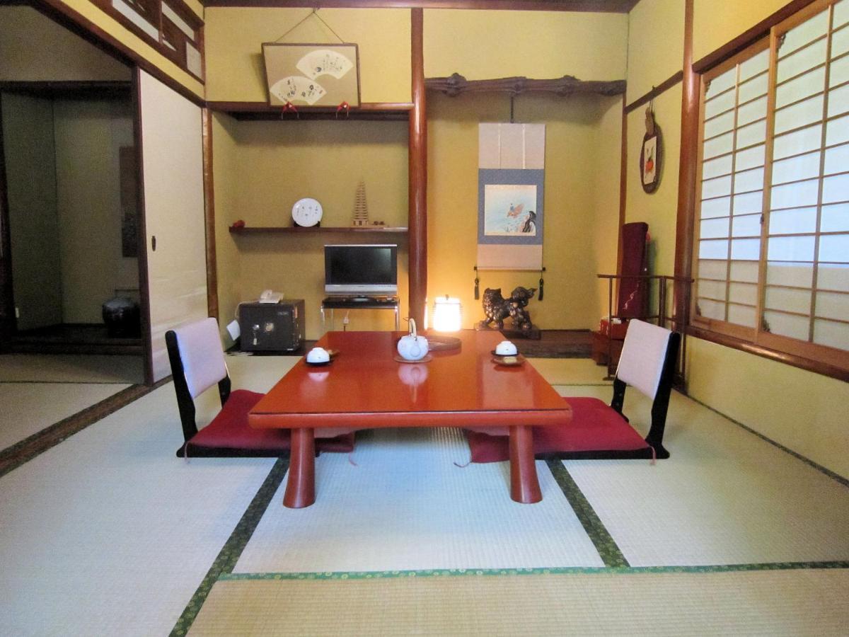 Ryokan Taishoro Hotel Sakurai Стая снимка